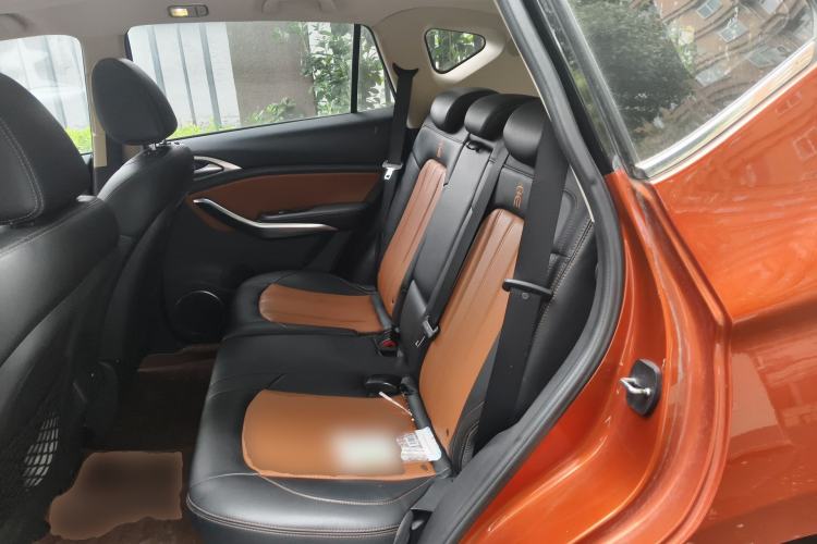 Used BYD Song 2016 2.0TID Automatic Prestige Edition Left Rear Seat