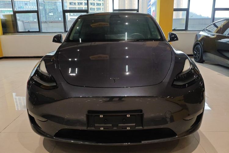 Used Tesla Model Y 2022 Long-Range All-Wheel-Drive Version