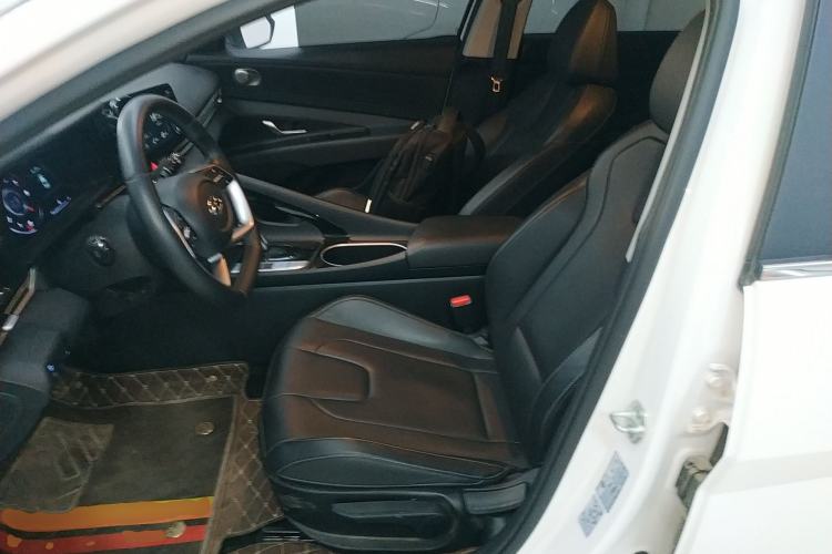 Used Hyundai Elantra 2022 1.5L CVT GLX Elite Edition
