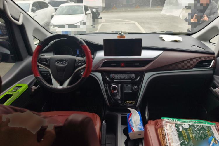 Used JAC Refine M3 2022 1.5T 7-Seater Standard Edition