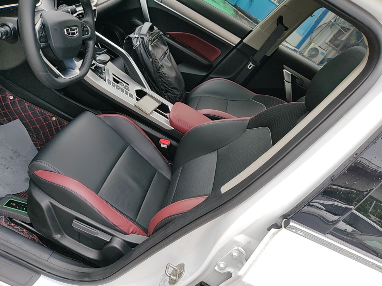 Geely Auto Coolray 2021 1.4T DCT Diamond Edition — снимка 17