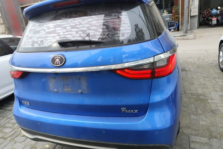 Used BYD Song MAX 2017 1.5T Automatic Smart Connect Elite 7-Seater
