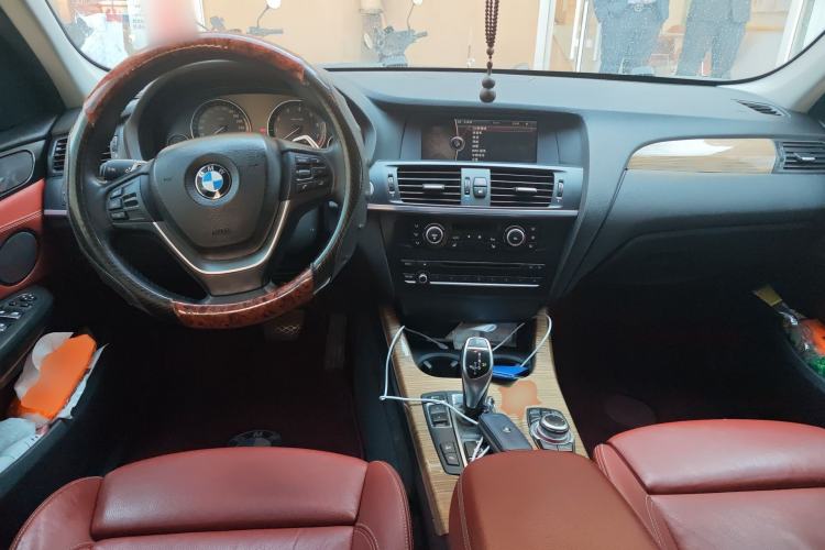 Used BMW X3 2011 xDrive35i Luxury Model Center Console