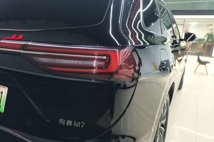 Used Hima AITO M7 2024 1.5T Rear-Drive Plus Version 5 Seats Right Rear Taillight