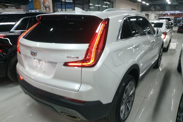 Used Cadillac XT4 2021 28T Four-Wheel Drive Platinum Edition