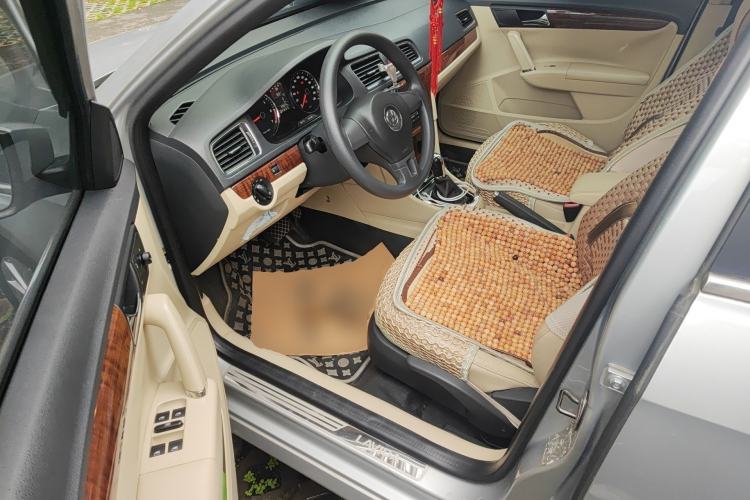 Used Volkswagen Lavida 2013 1.6L Automatic Comfort Edition