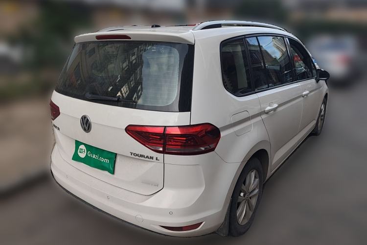 Used Volkswagen Touran 2016 Volkswagen Touran L 280TSI DSG Comfort Edition
