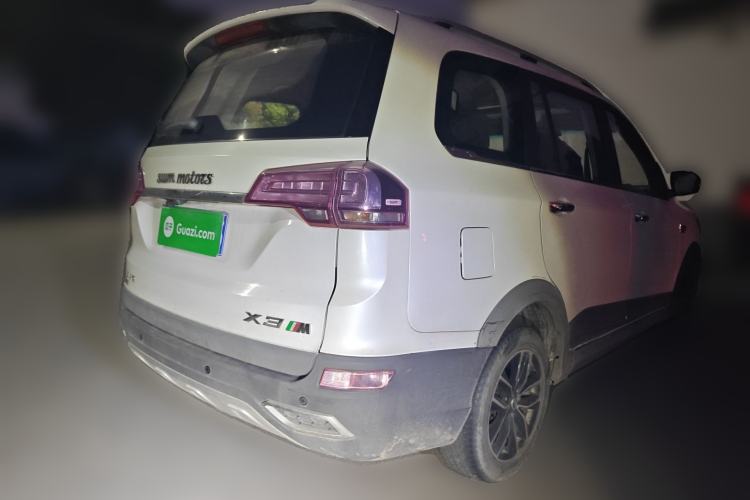 Used SWM X3 2017 1.5T Manual Fashion Model