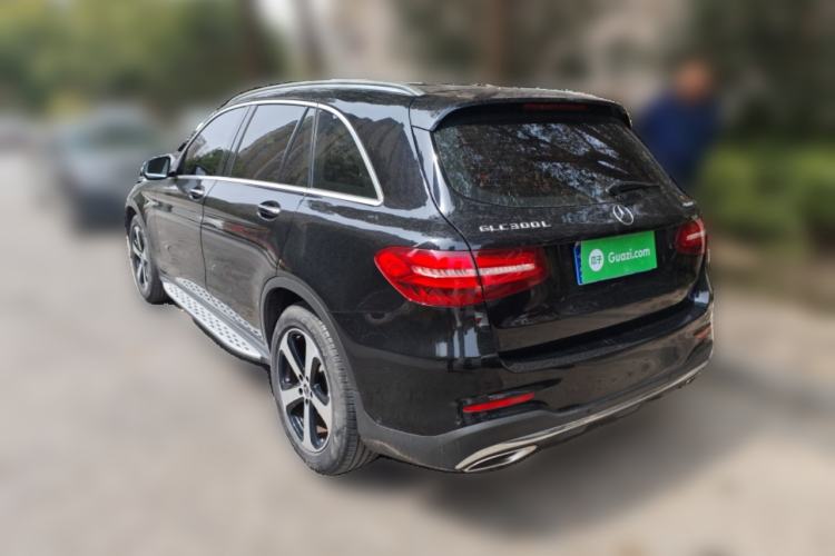 Used Mercedes-Benz GLC 2019 Facelift GLC 260 L 4MATIC Luxury Model Rear Left 45 Deg