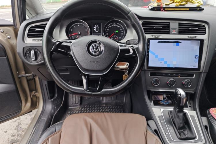 Used Volkswagen Golf 2016 230TSI Automatic Comfort Version Steering Wheel