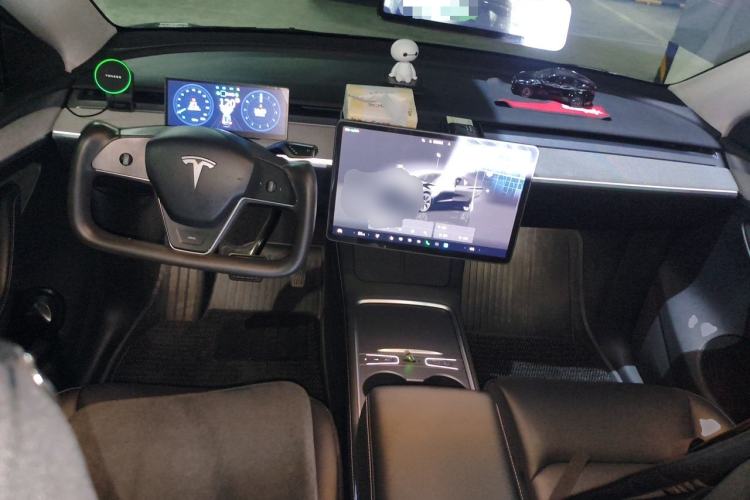 Used Tesla Model Y 2023 Rear-Wheel-Drive Version
