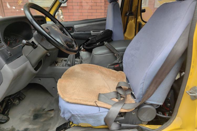 Used Jinbei Hiace 2011 2.0L 5th Generation Power King Deluxe Version 4G20D4B Left Rear Seat