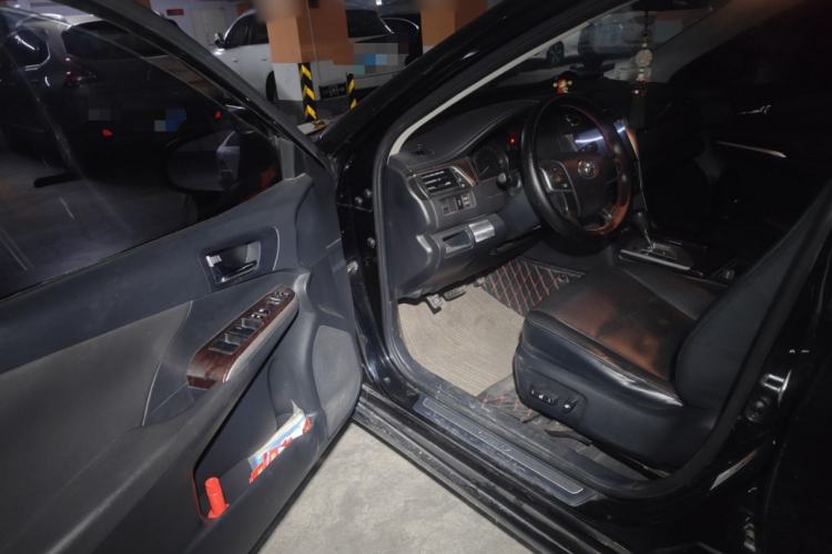 Used Toyota Camry 2015 2.0G Premier Edition
