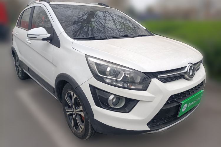 Used BAIC Senova X25 2015 1.5L Automatic Elite Model Front Right 45 Deg