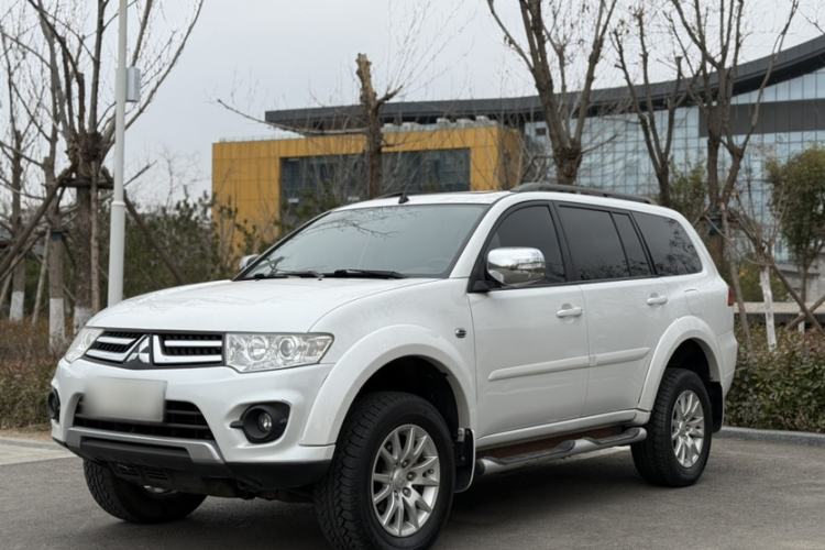 Used Mitsubishi Pajero Sport 2013 3.0L Automatic Two-Wheel Drive Luxury Edition
