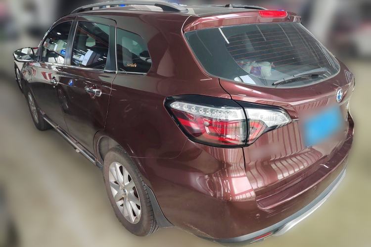 Used Venucia T70 2015 2.0L CVT Smart Edition