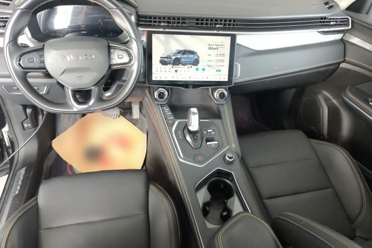 Used Lynk & Co 01 2024 2.0TD Two-Wheel Drive Global Pro Center Console