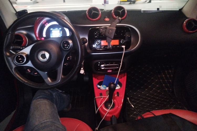 Used smart fortwo 2018 1.0L 52kW Hardtop Passion Edition China V Standard
