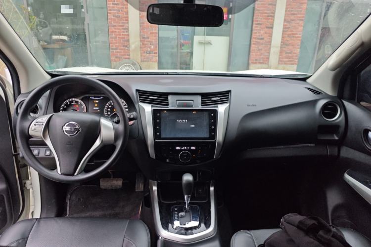 Used Nissan Terra 2020 2.5L XL Upper Automatic Two-Wheel Drive Luxury Edition Center Console