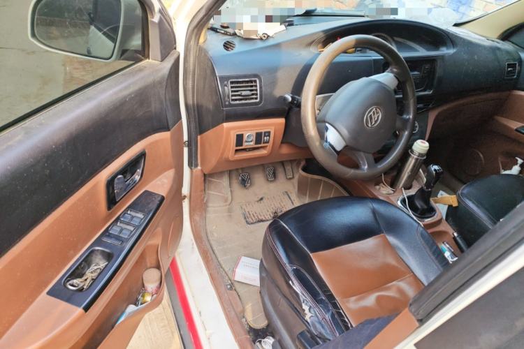 Used Lifan Auto Letu 2015 1.5L S Comfort Version Driver Seat