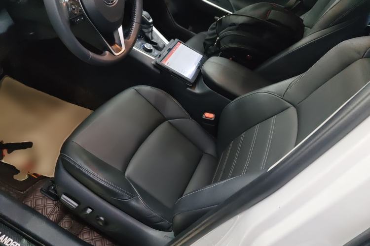 Used Toyota Wildlander 2022 Dual-Engine 2.5L E-CVT Four-Wheel Drive Luxury Edition
