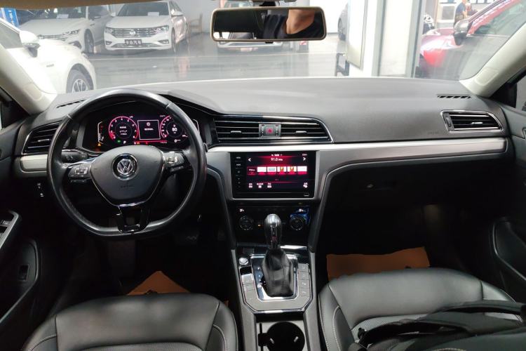 Used Volkswagen Lamando 2019 280TSI DSG Comfort Edition China VI standard
