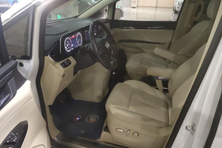 Used Buick GL8 2022 ES Landtrek 653T Luxury Edition
