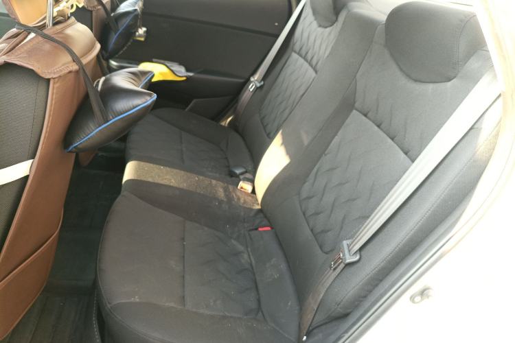 Used Kia K2 2015 Sedan 1.4L MT GLS