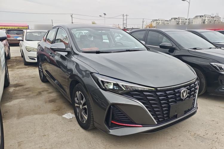 Used CHANGAN Eado 2023 Changan Edition PLUS Blue Whale NE 1.4T GDI DCT Prestige Version Front Right 45 Deg