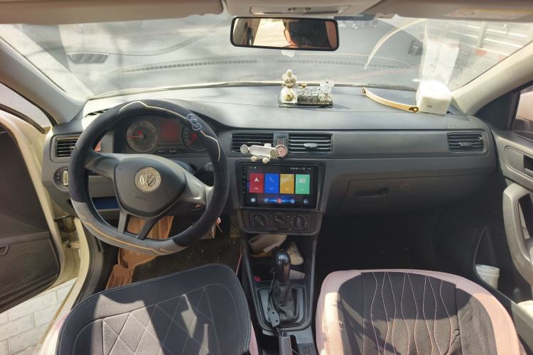Used Volkswagen Santana 2019 1.5L Automatic Fashion Edition China VI Center Console