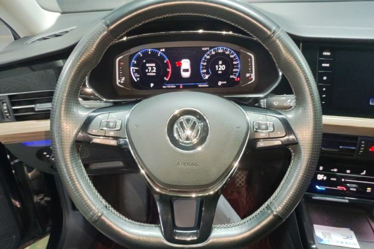Used Volkswagen Passat 2020 330TSI Luxury Edition China VI Steering Wheel
