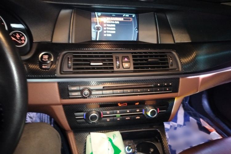 Used BMW 5 Series 2014 520Li Elegant Model
