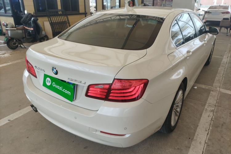 Used BMW 5 Series 2014 525Li Leading Model Rear Right 45 Deg
