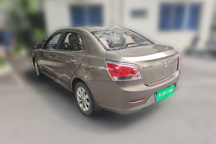 Used Baojun 630 2013 1.5L manual Comfort trim