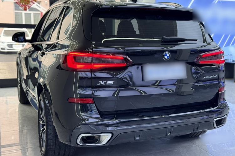 Used BMW X5 2022 xDrive 30Li M Sport Package
