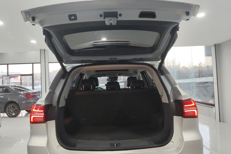 Used Roewe RX5 New Energy 2017 ERX5 EV400 Electric Internet Supreme Edition
