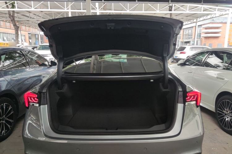 Used Buick LaCrosse 2023 28T Prestige Edition
