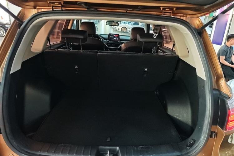 Used Kia Sportage R 2018 2.0L Automatic Smart Luxury Version China V Standard Trunk