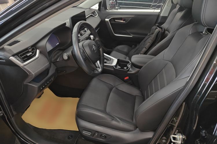 Used Toyota Wildlander 2023 Dual-Motor 2.5L E-CVT Four-Wheel Drive Prestige Edition Left Front Seat