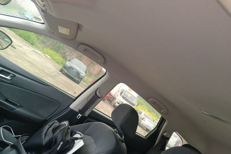 Used Venucia T70 2015 2.0L CVT Smart Choice Edition Headliner