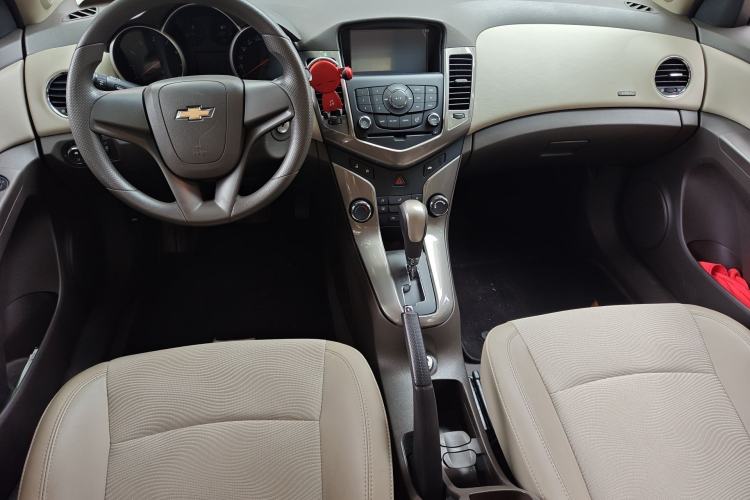 Used Chevrolet Cruze 2015 1.5L Classic SE AT
