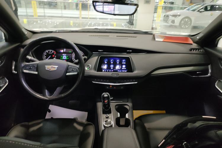 Used Cadillac XT4 2018 28T Two-Wheel Drive Leading Version