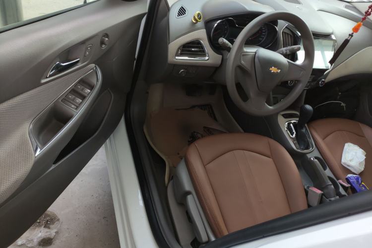 Used Chevrolet Cruze 2015 1.5L Automatic Fashion Navigation Edition