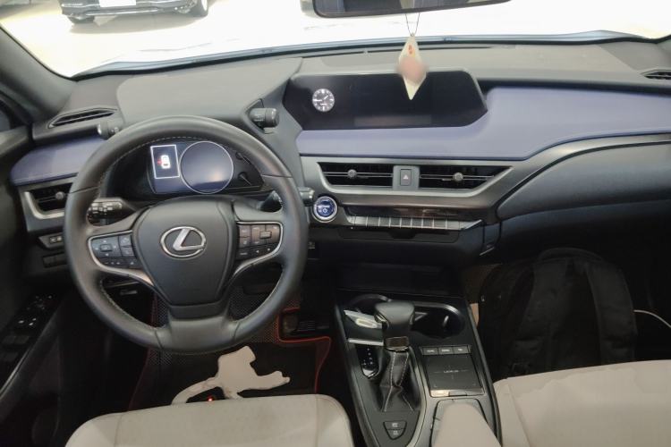 Used Lexus UX 2020 260h Explore & Adventure Edition
