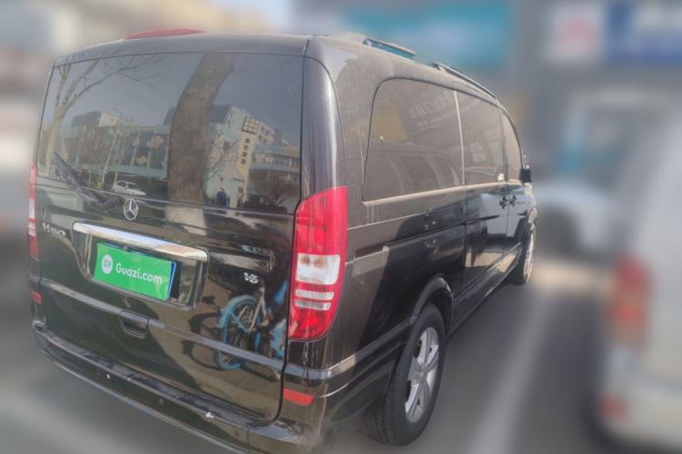 Used Mercedes-Benz Viano 2011 2.5L Navigator Edition
