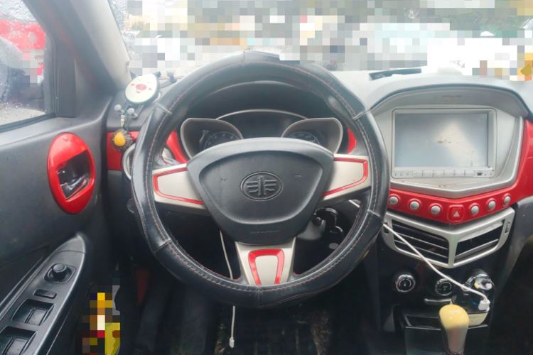 Used Oley 2012 Sedan 1.5L Automatic Luxury Model Steering Wheel