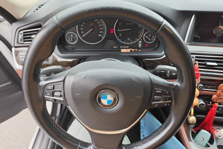 Used BMW 5 Series 2014 528Li Leading Model Steering Wheel