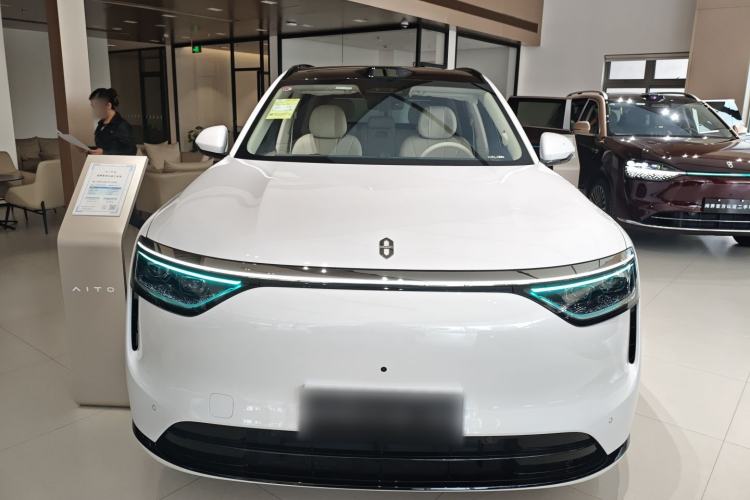 Used Hima AITO M8 2025 Extended-Range Ultra Version 53.4 kWh 5-Seater Edition
