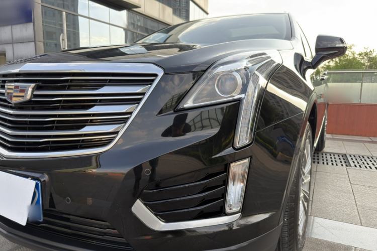 Used Cadillac XT5 2018 25T Luxury Model
