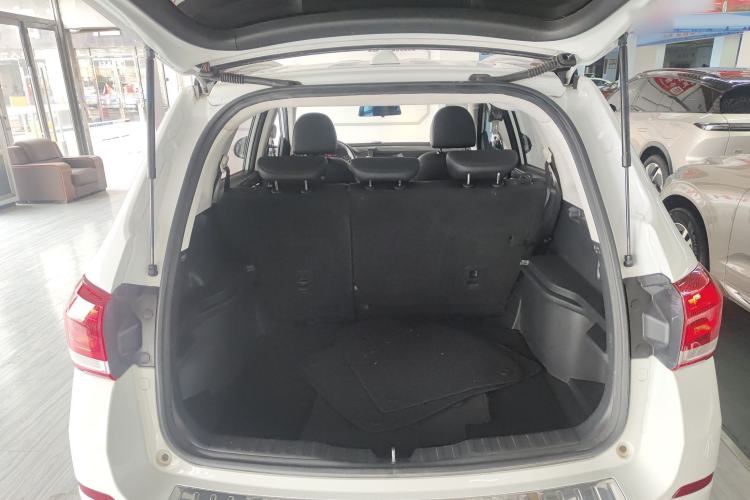 Used Haval H6 2019 Sport Edition 1.5T Automatic Two-Wheel Drive Elite Model China VI Trunk